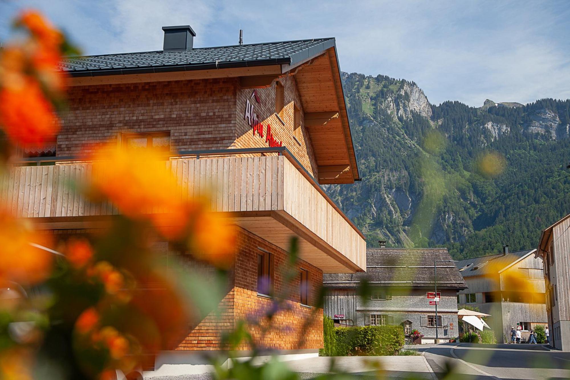 Alpin Aparts Mellau Bagian luar foto